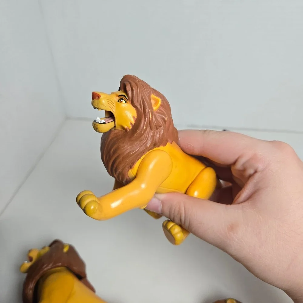The Lion King Vintage Lot of 4 PVC Figures Toys Battle Action Fighting Mufasa